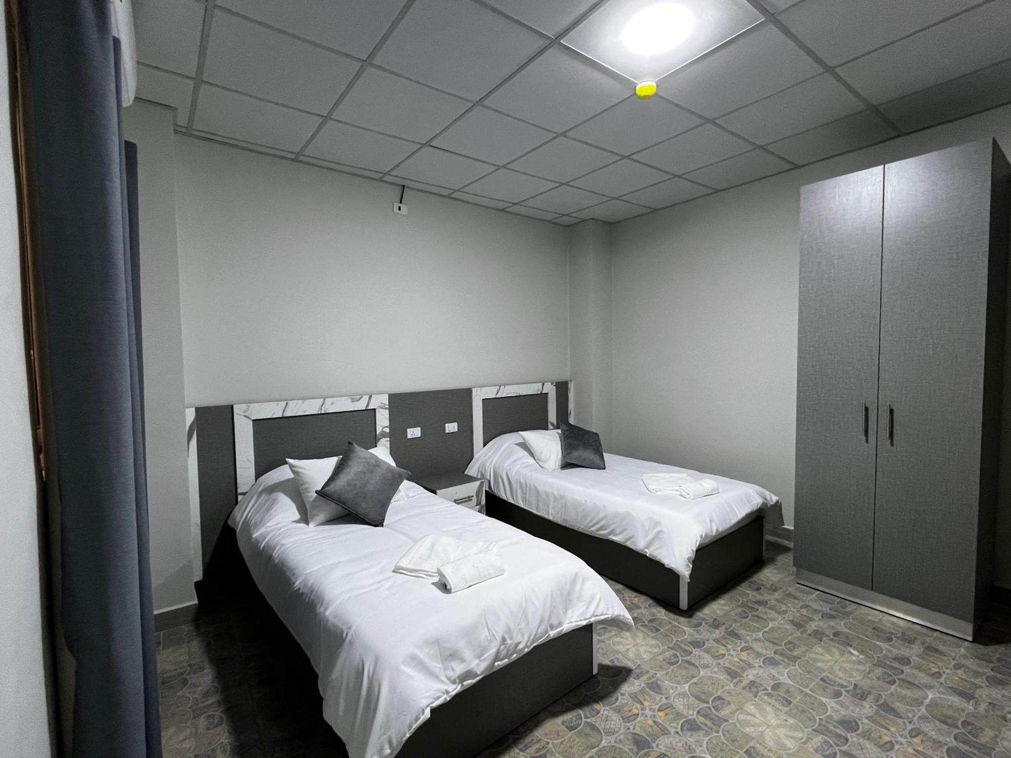 Downtown Inn Madaba Extérieur photo