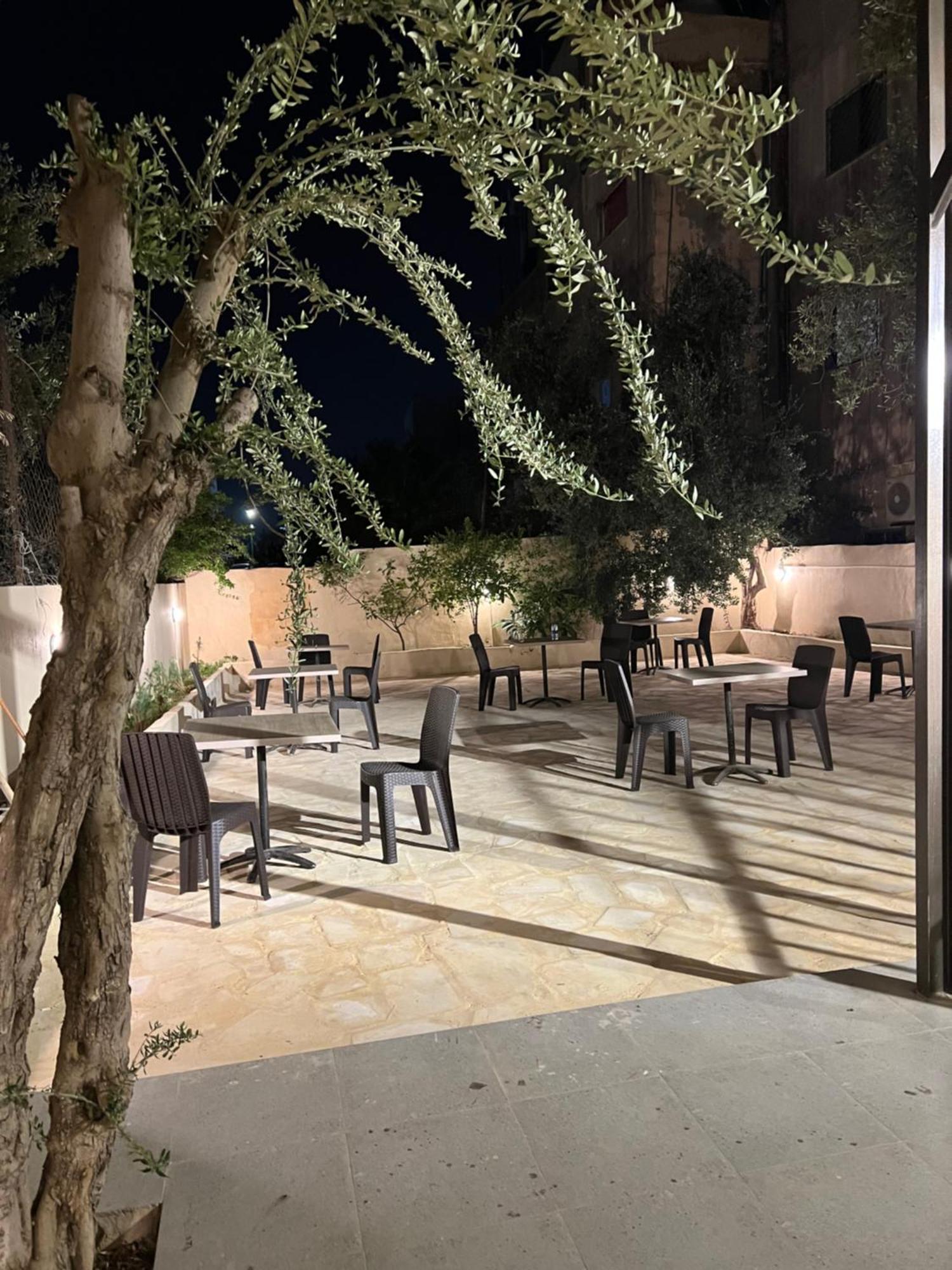 Downtown Inn Madaba Extérieur photo